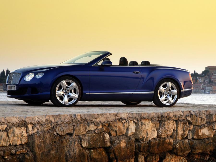  Bentley Continental GTC 2011 года  (фото 155 из 167)
